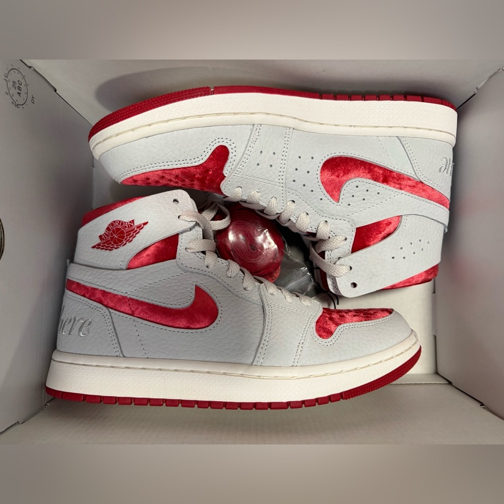 Nike Women's Sneakers Red and White